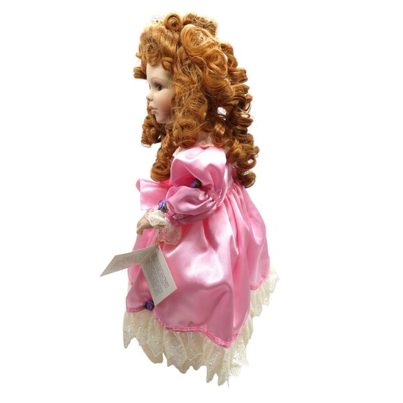 Marie Osmond Margot Musical Doll Porcelain in Box with Stand COA and Bracelet - Picture 4 of 11